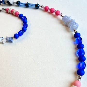 Beaded necklace and bracelet set