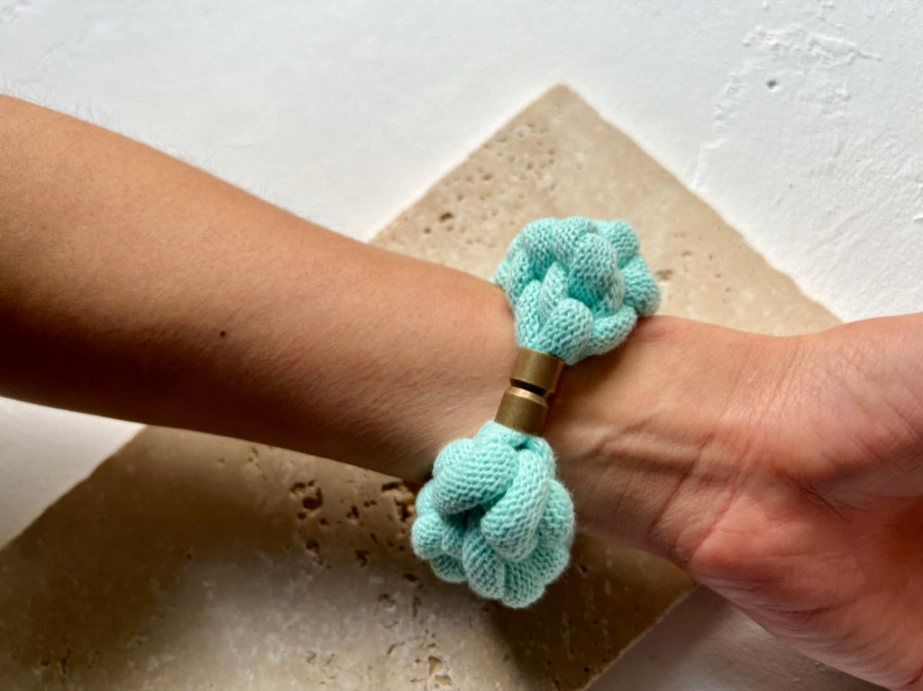 Chunky crocheted bracelet