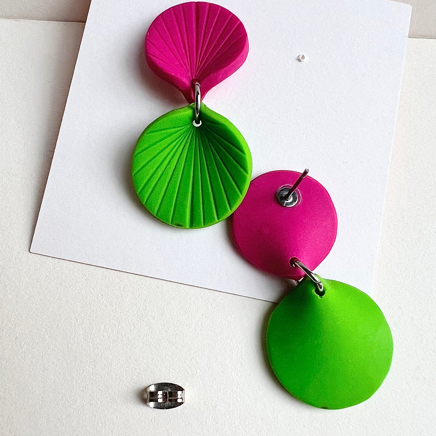 Colour-blocked earrings REI