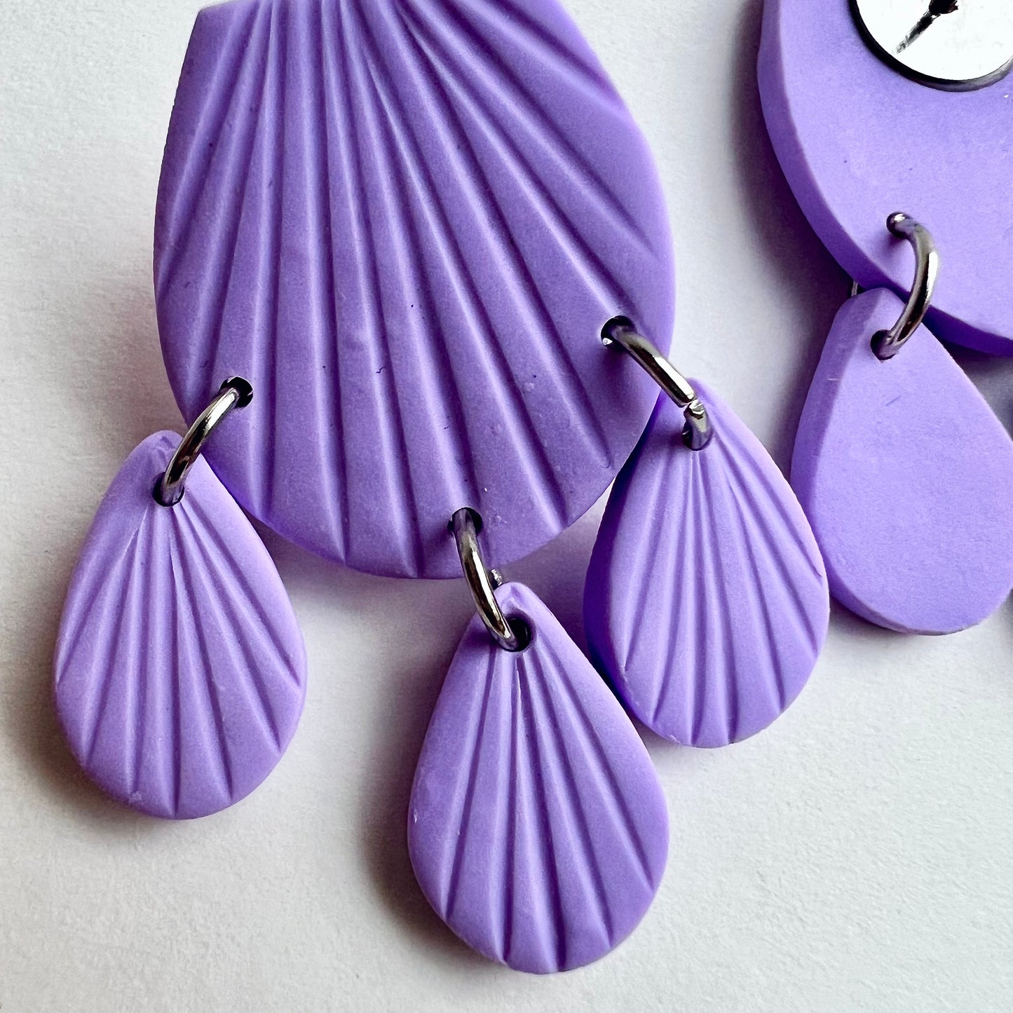 Short dangle earrings TIA