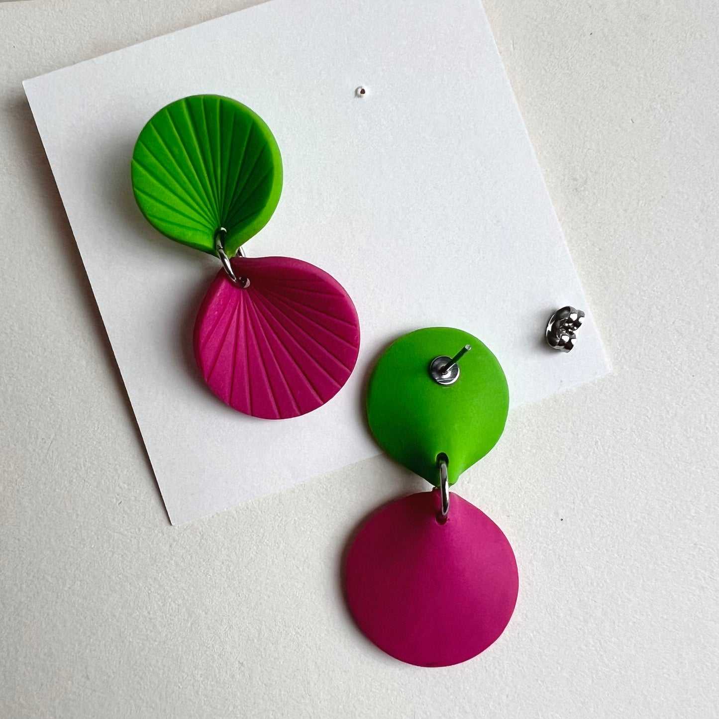 Colour-blocked earrings REI