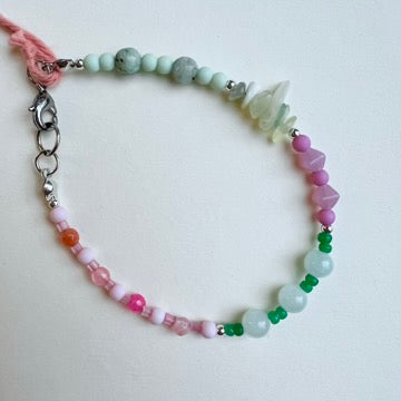 Beaded necklace and bracelet set