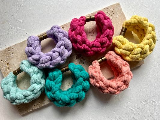 Chunky crocheted bracelet