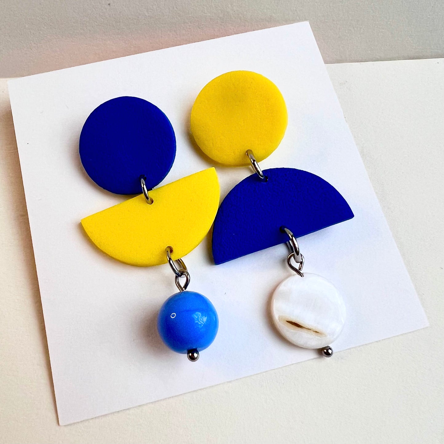 Dangle earrings FIN