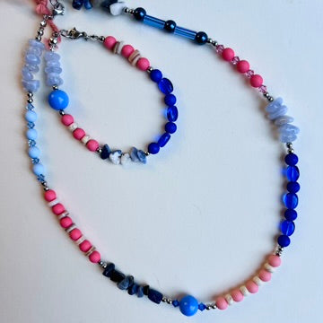 Beaded necklace and bracelet set