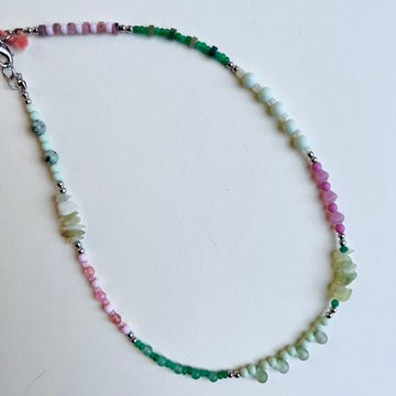 Beaded necklace and bracelet set
