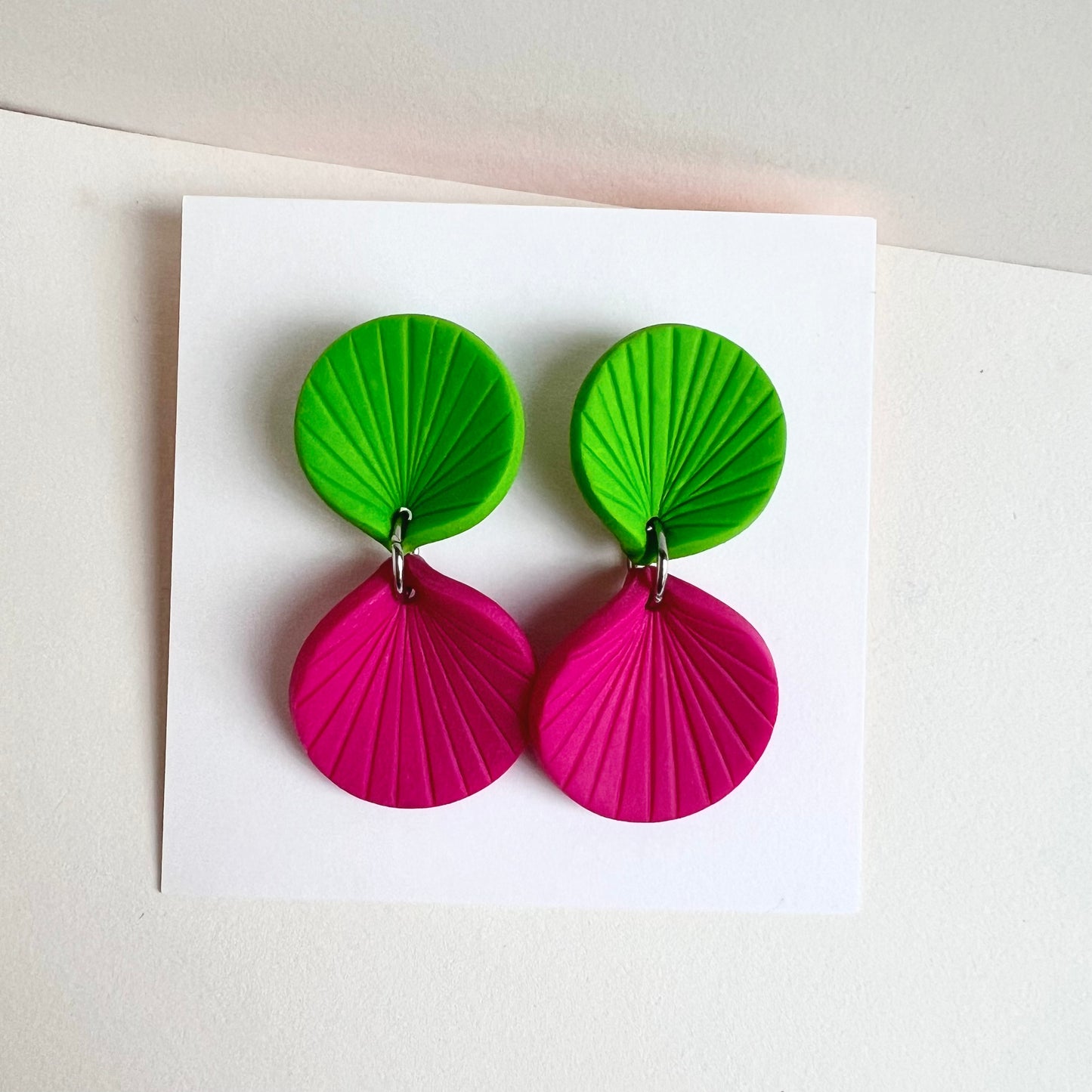 Colour-blocked earrings REI