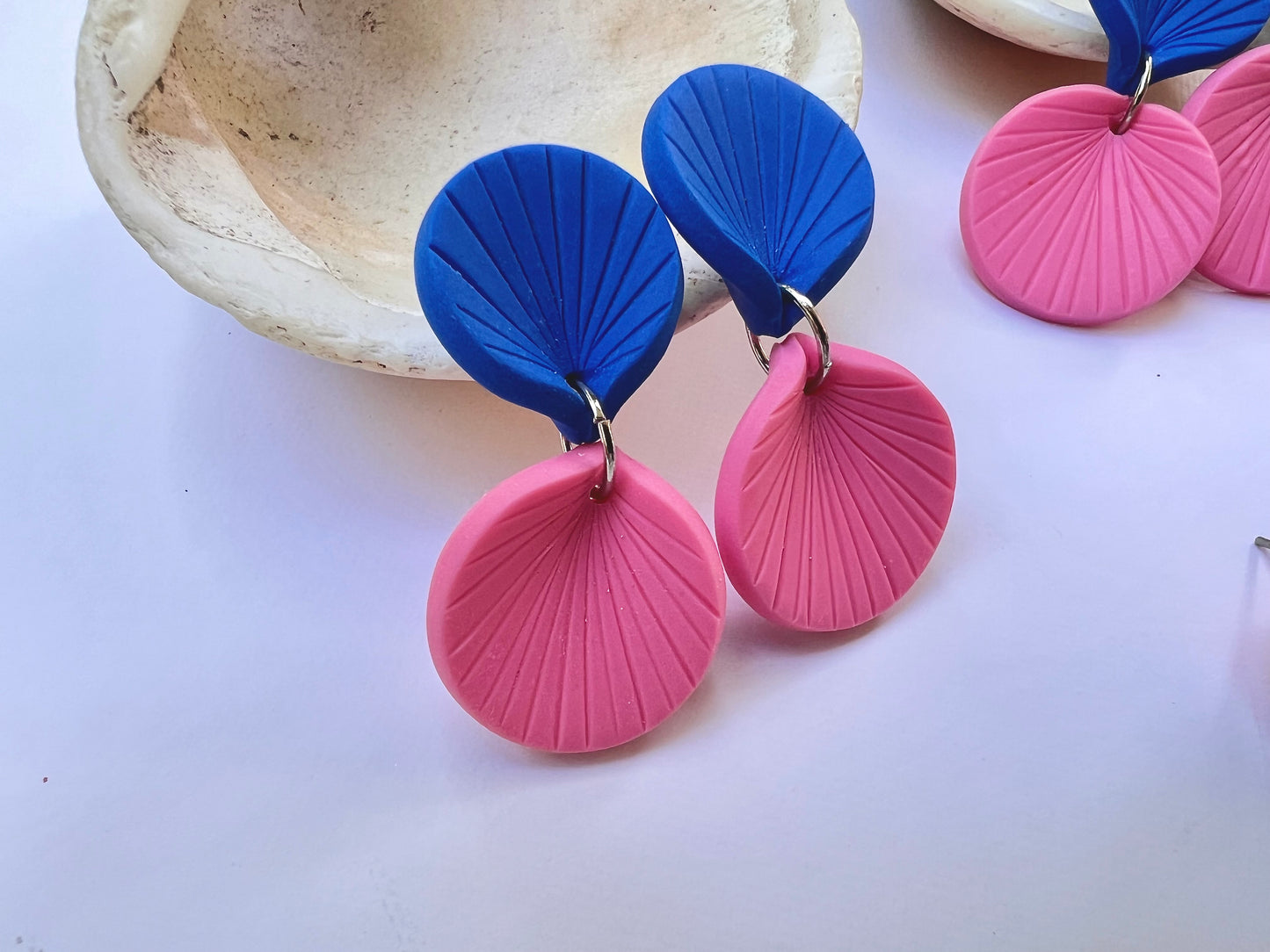 Colour-blocked earrings REI