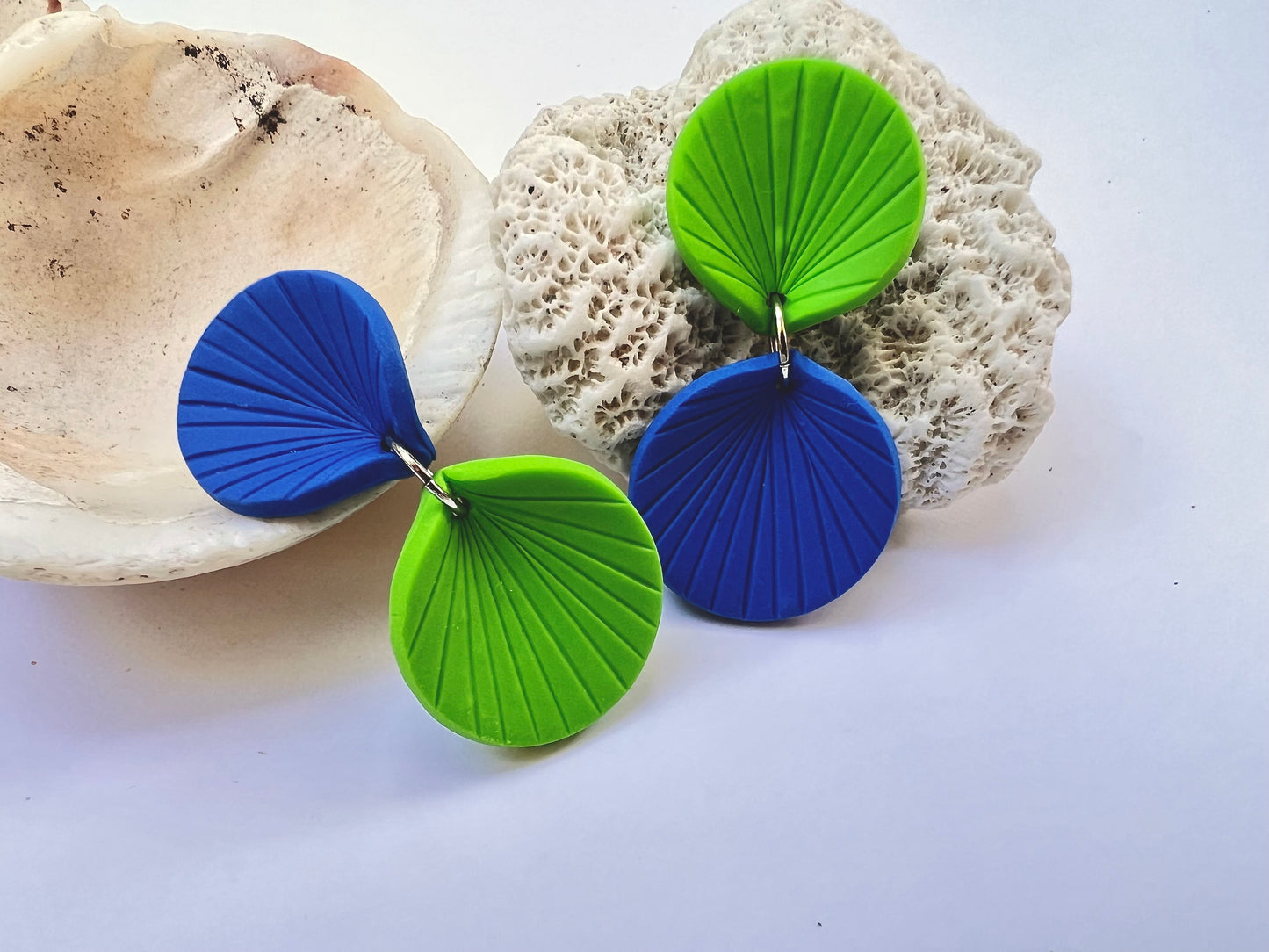 Asymmetrical colour-blocked earrings REI