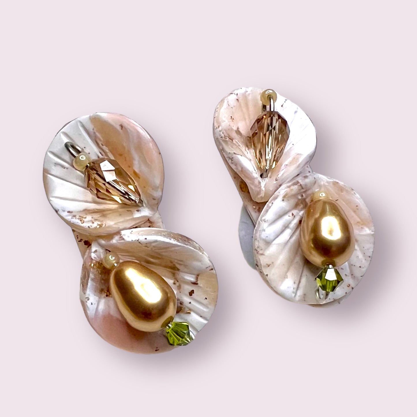 REI marbled jewelled earstuds