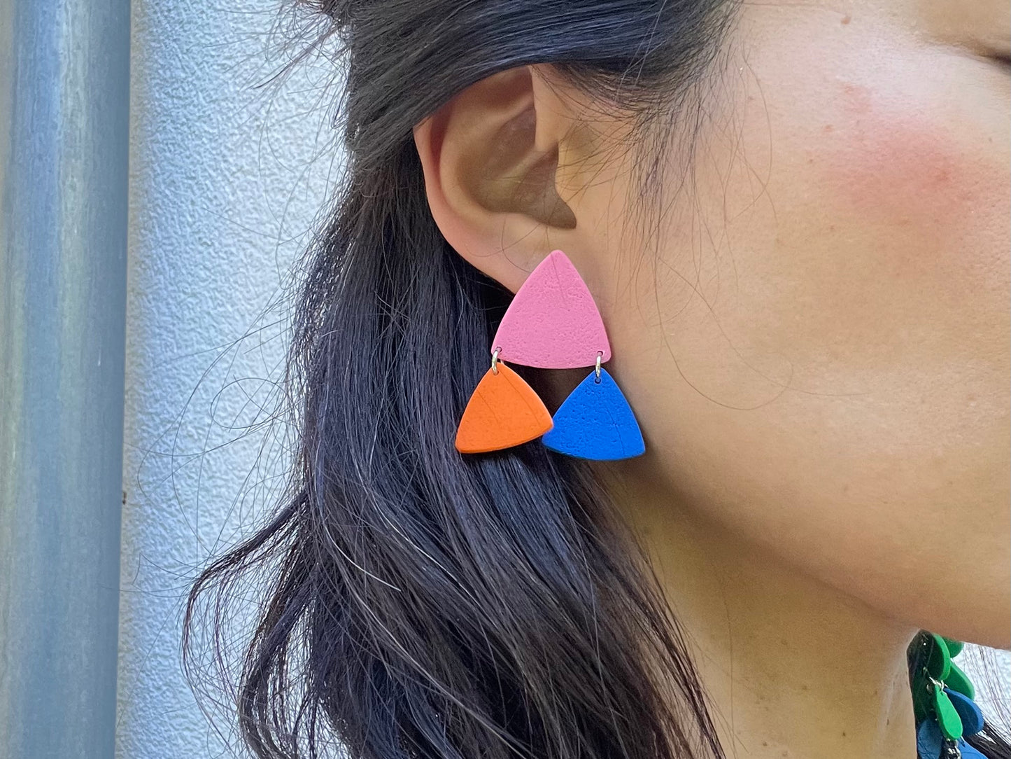 Small triangle dangle earrings TED