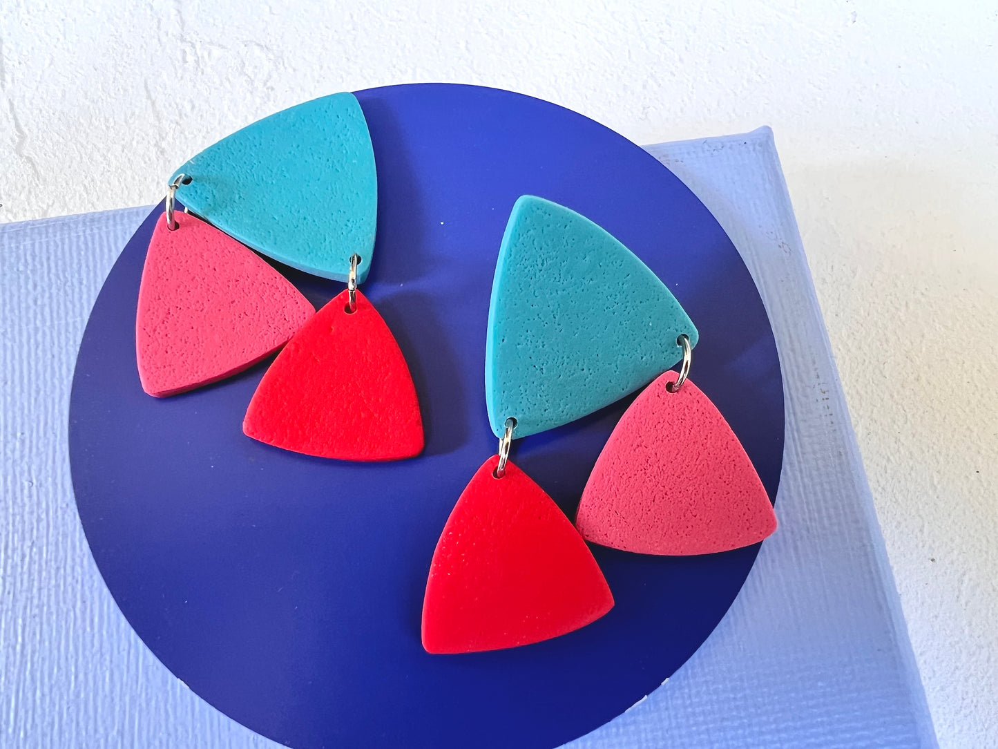 Small triangle dangle earrings TED