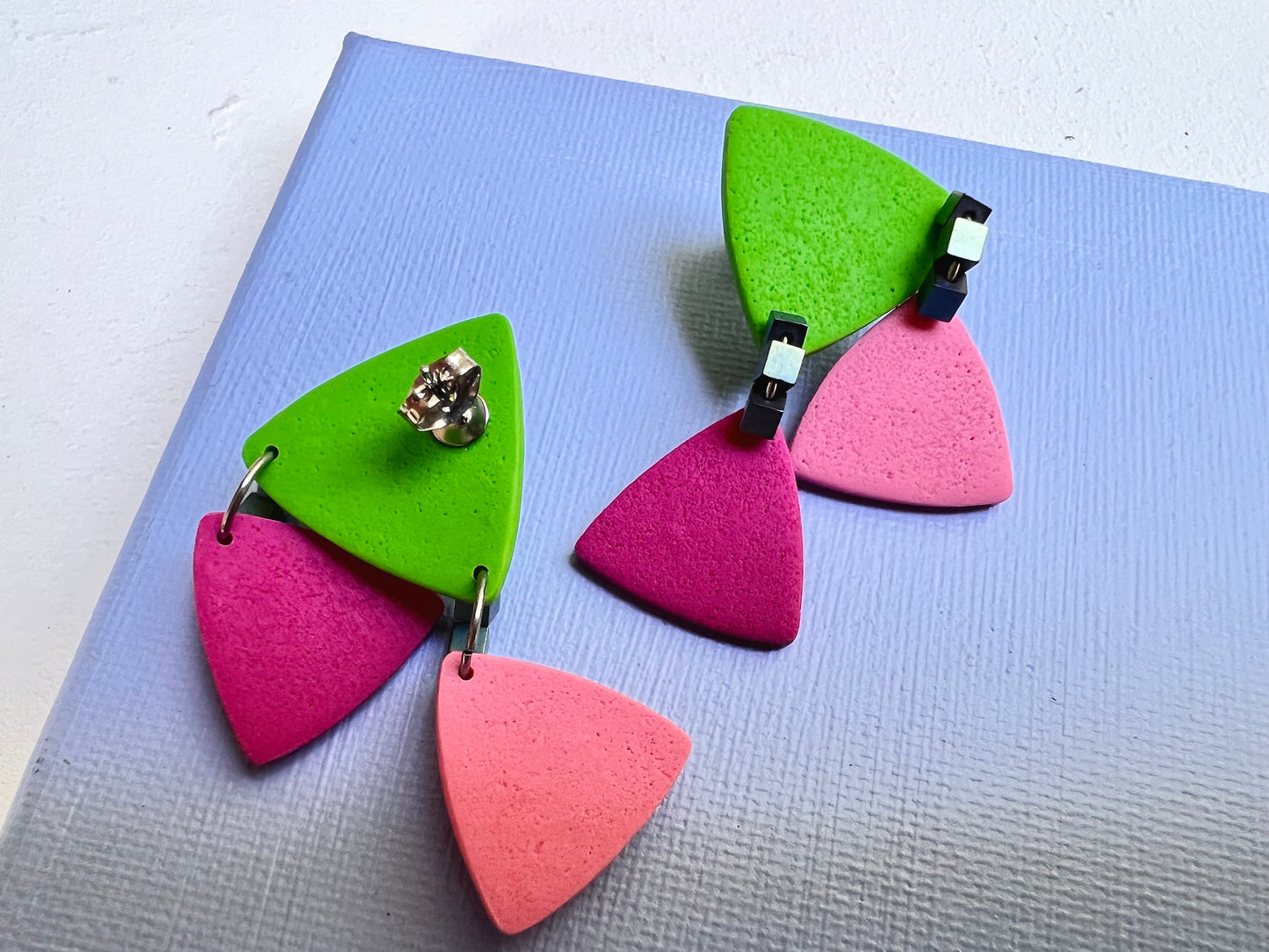 Small triangle dangle earrings TED