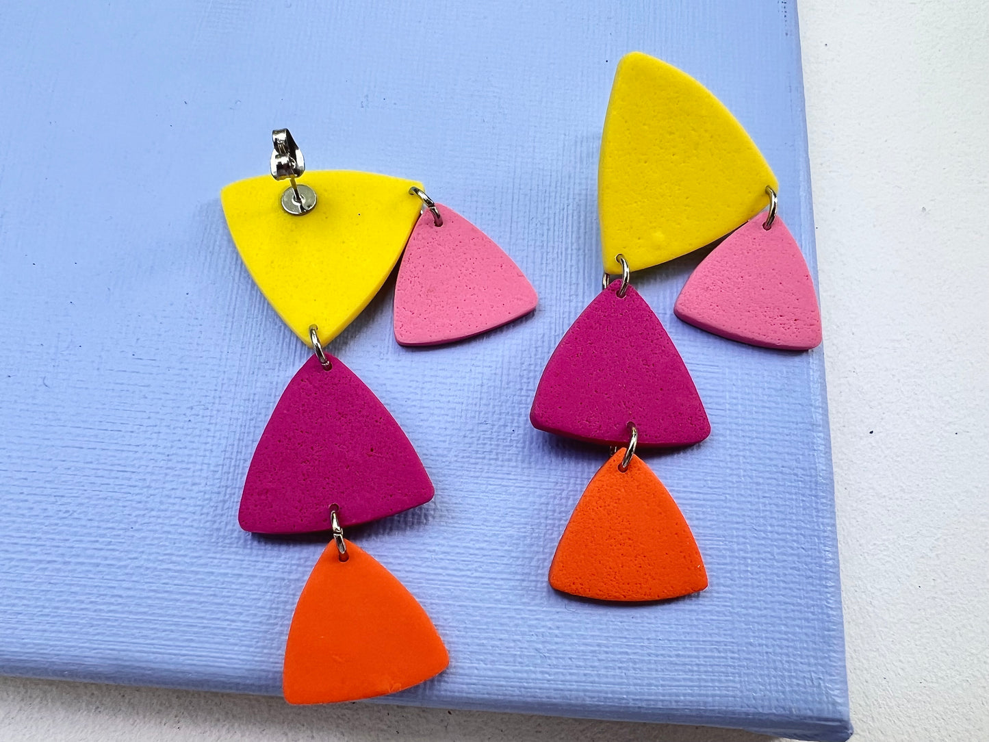 Chandelier triangle earrings TRIX