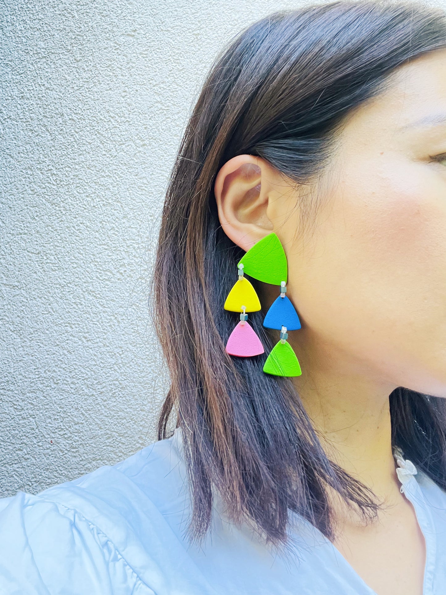 Chandelier triangle earrings TRIX