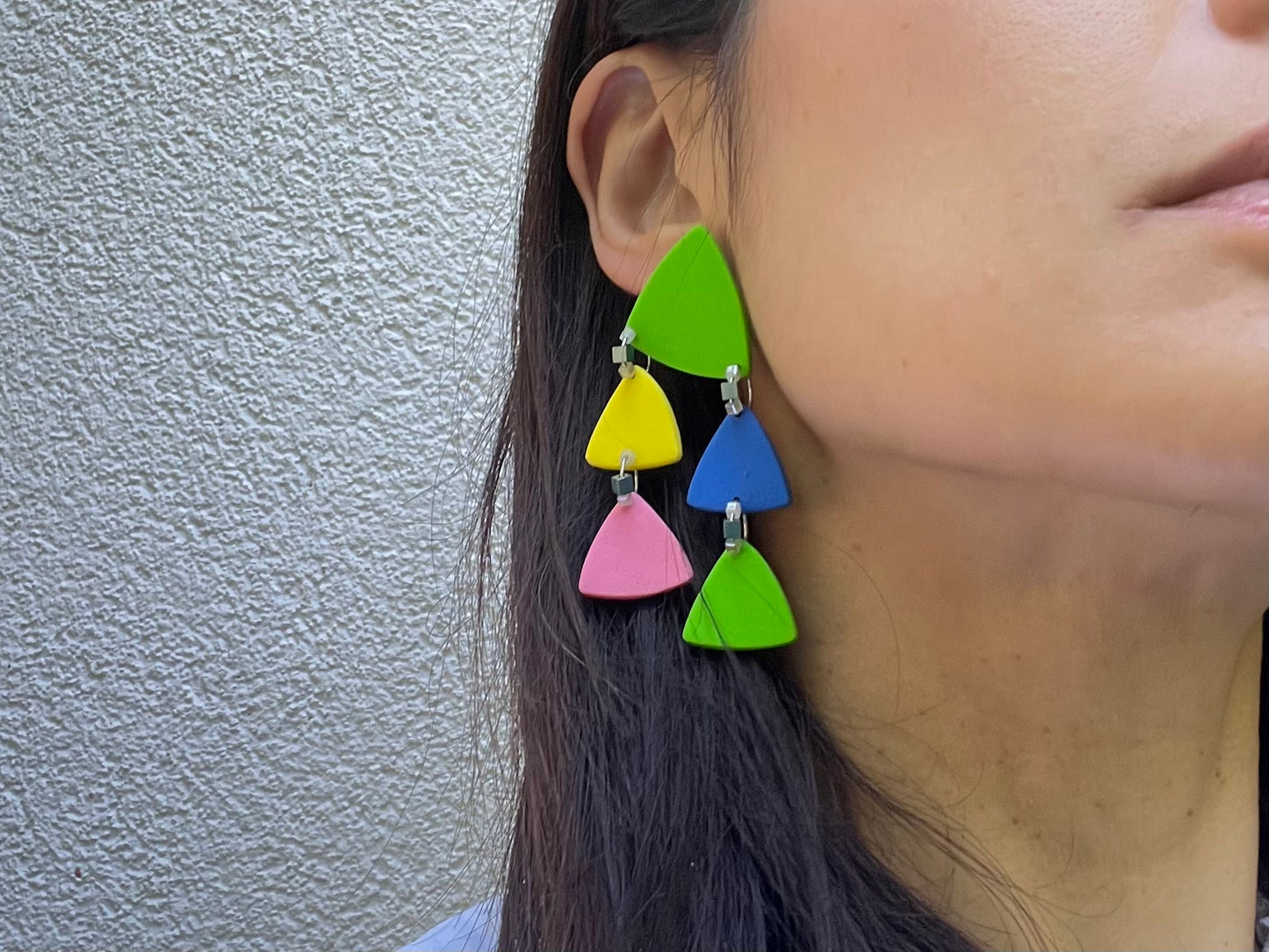 Chandelier triangle earrings TRIX