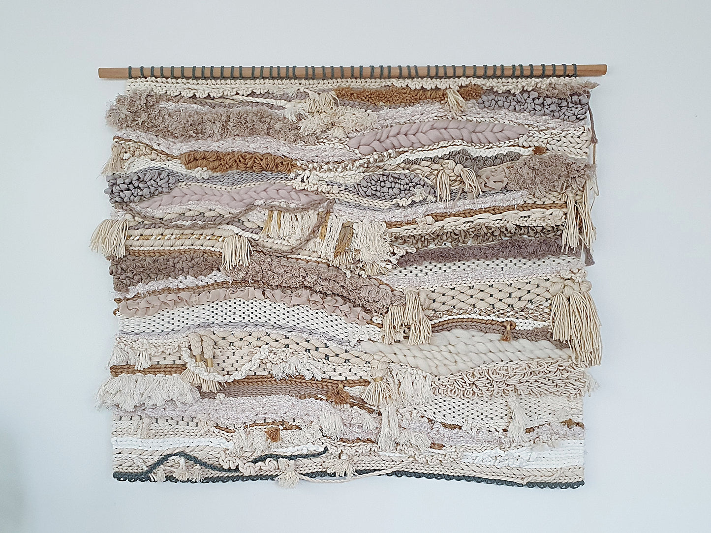 Woven art: "Ausraster", 2022, 100cm x 82cm